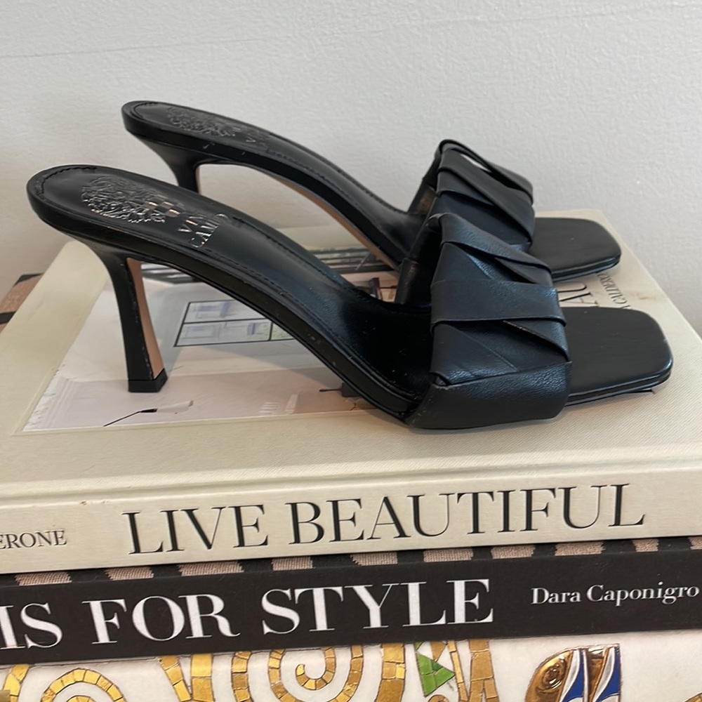 Vince Camuto women’s sandals